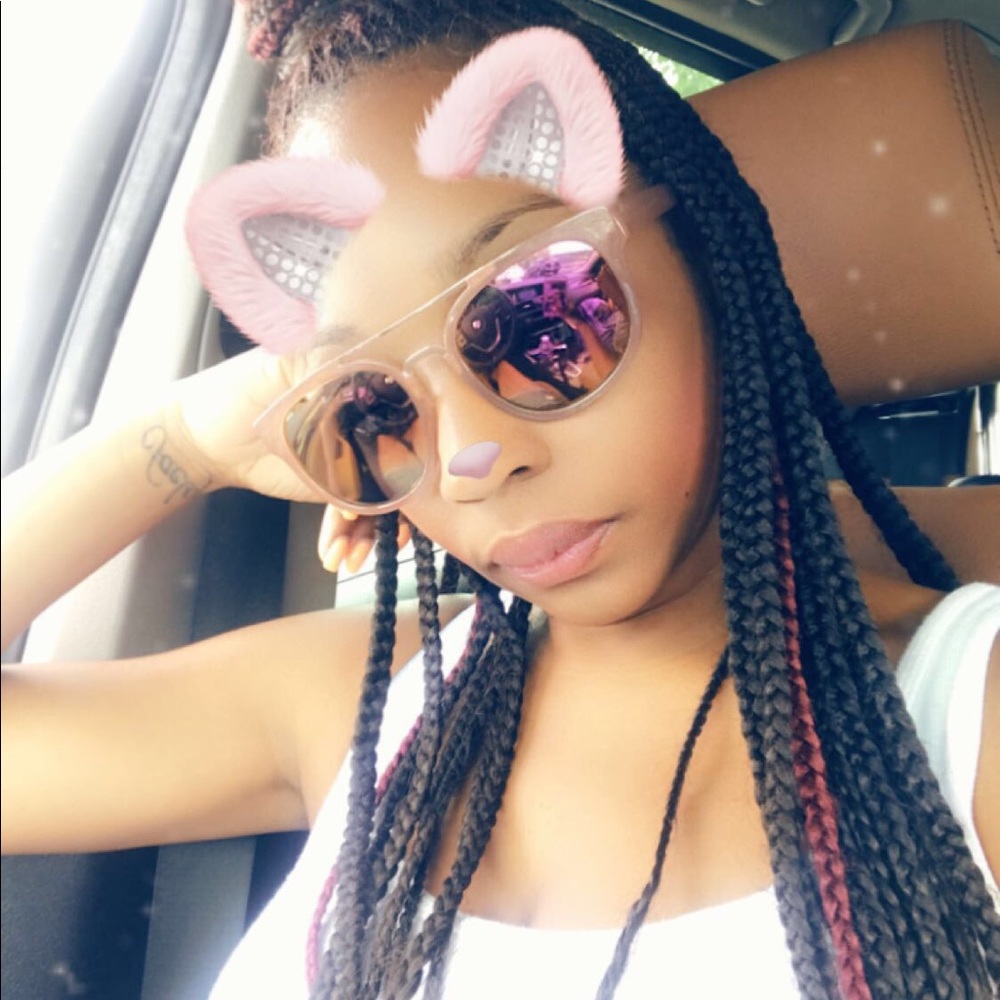 Meet your Posher, Jessica